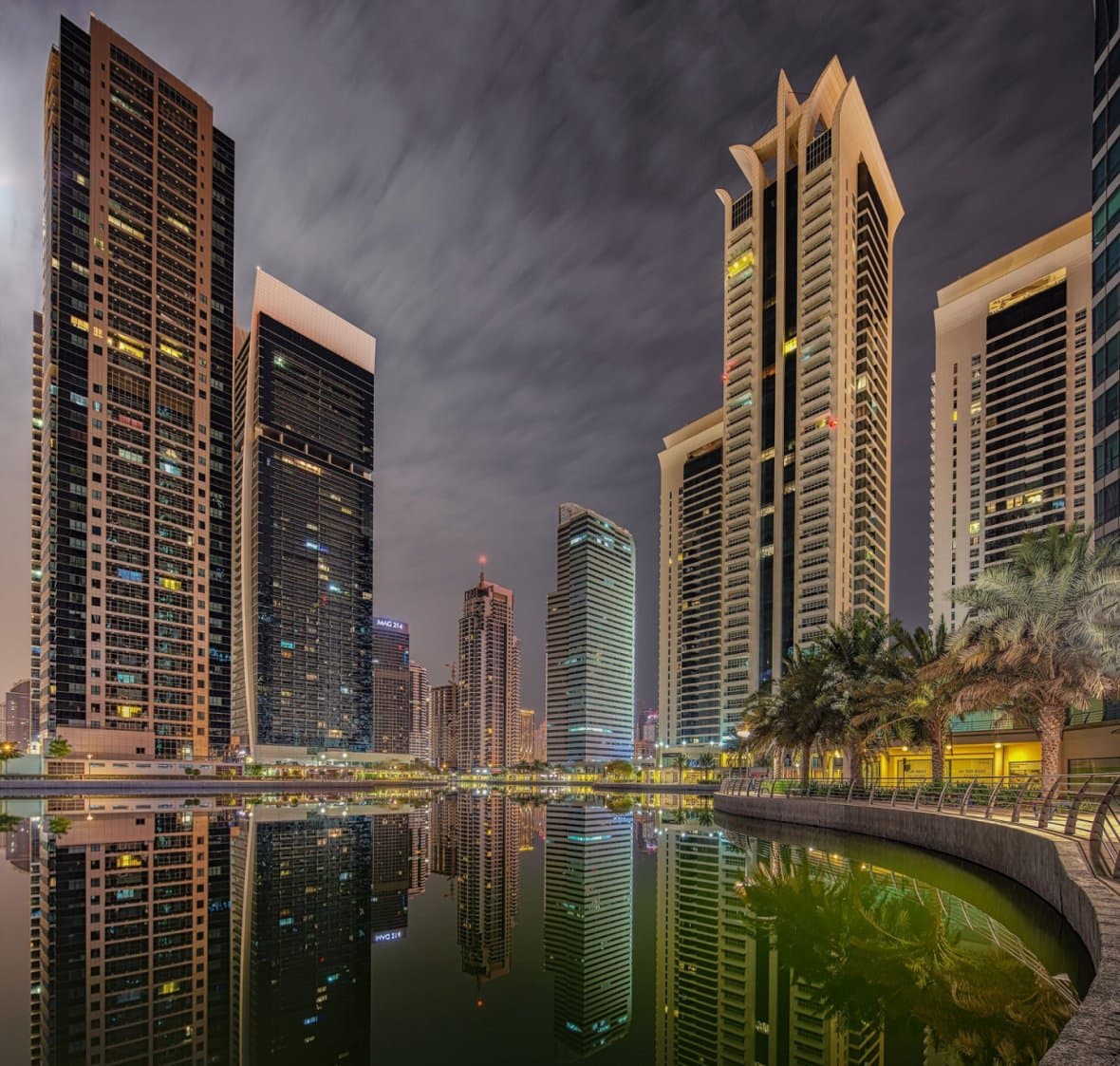 JLT
